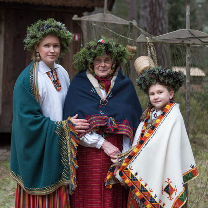 Elga Eglīte,Ilze Žerdiņa un Elizabete