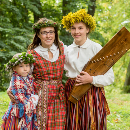 Evita Madara Laura Lisovskas