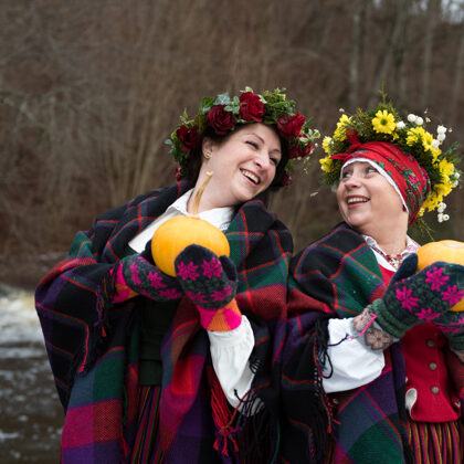 Daina Voitāne un Sintija Stepiņa