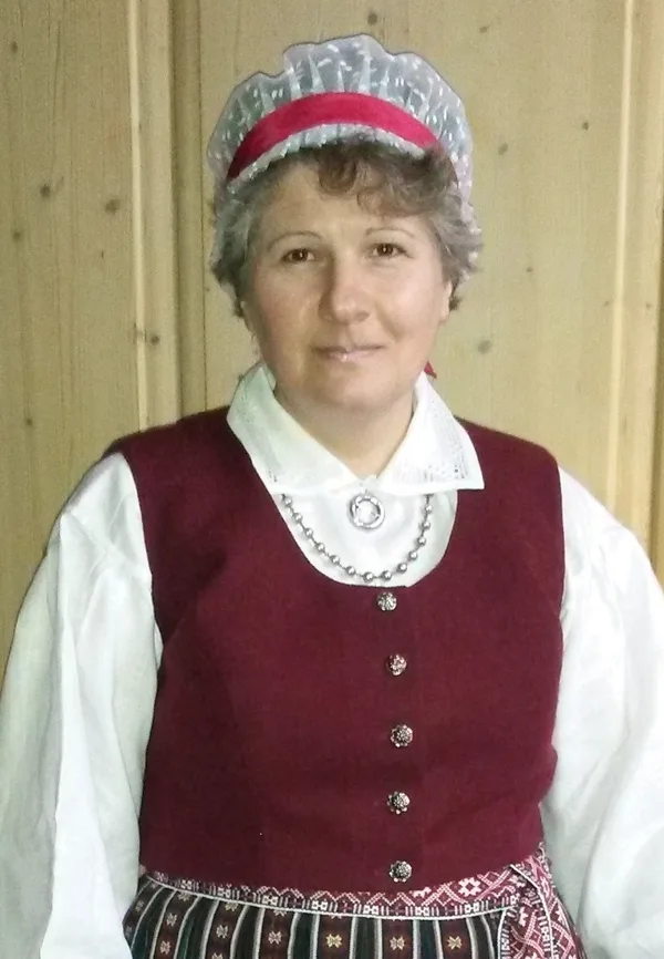  gatavojoties Valsts svētkiem LCM 2013. gadā.